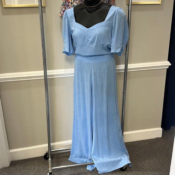 Plus size sweetheart, top and wide leg pants Matching set (blue only) - Picture 1 of 3